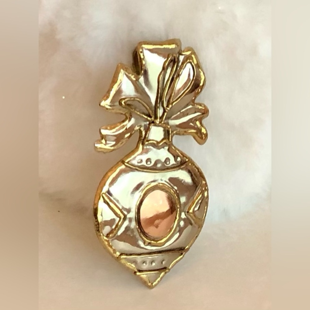 Vintage Mixed Metals Ornament Shape Brooch/Pendant